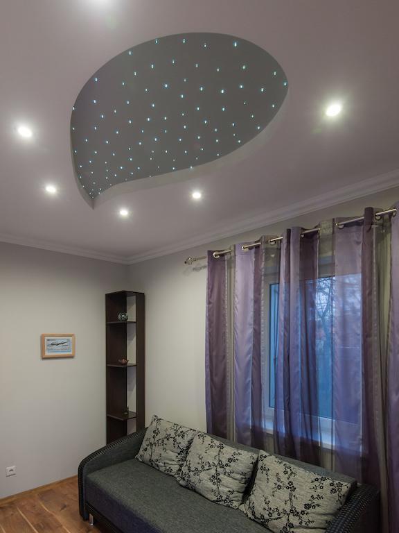 Like Hostel Csernyivci Kültér fotó
